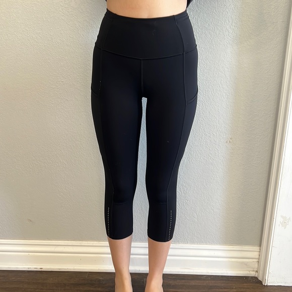 lululemon athletica Pants - LuluLemon Crop Side-Pocket Leggings!!